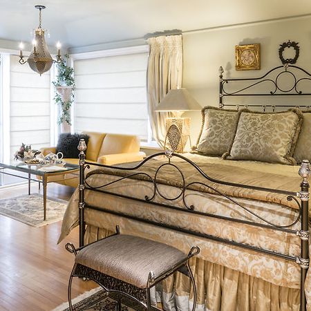 Crystal'S View Bed & Breakfast North Vancouver Ngoại thất bức ảnh