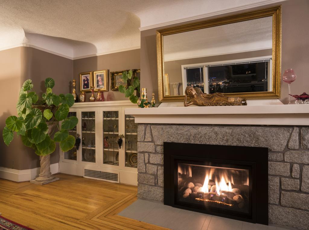 Crystal'S View Bed & Breakfast North Vancouver Ngoại thất bức ảnh