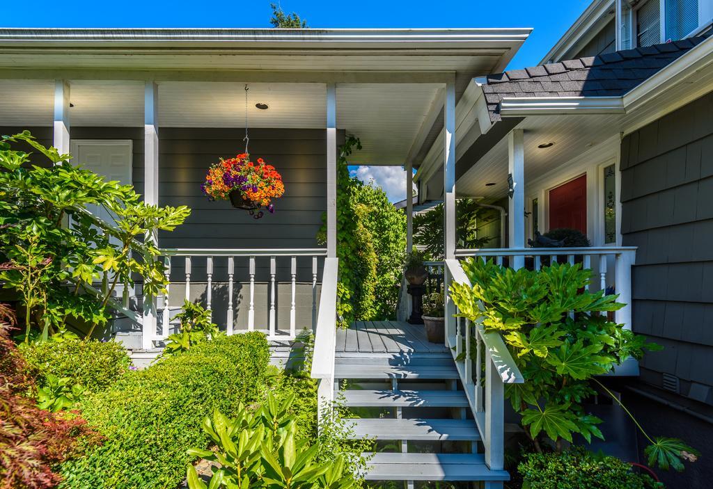 Crystal'S View Bed & Breakfast North Vancouver Ngoại thất bức ảnh