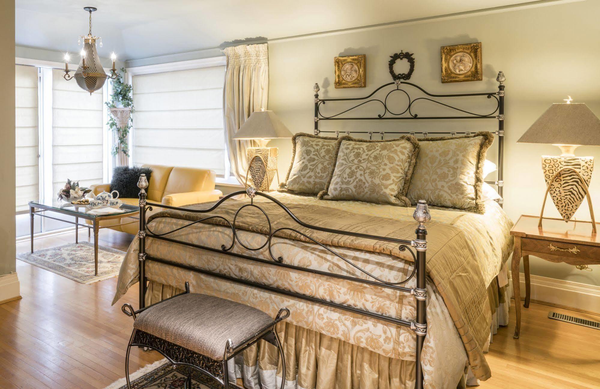 Crystal'S View Bed & Breakfast North Vancouver Ngoại thất bức ảnh