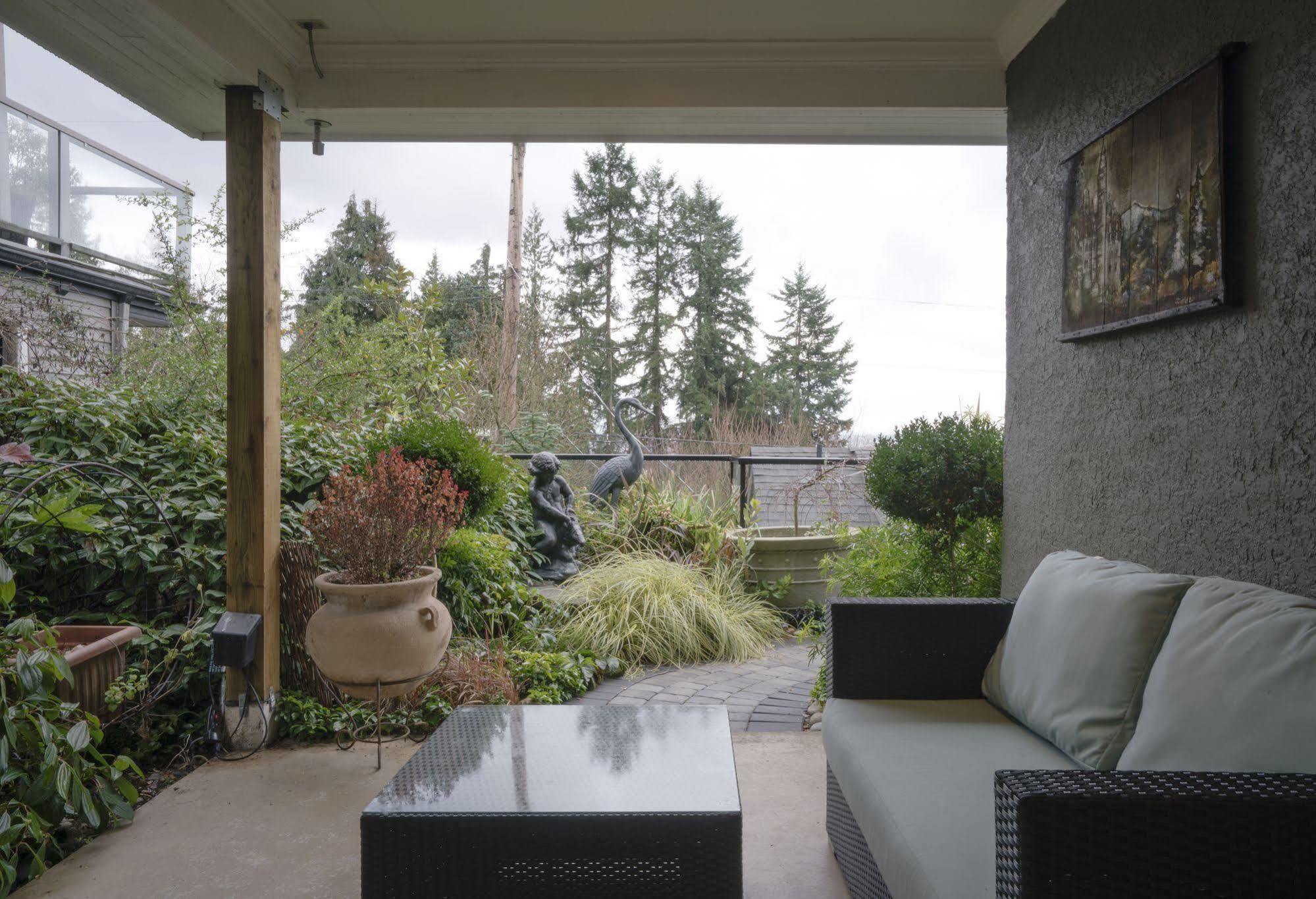 Crystal'S View Bed & Breakfast North Vancouver Ngoại thất bức ảnh